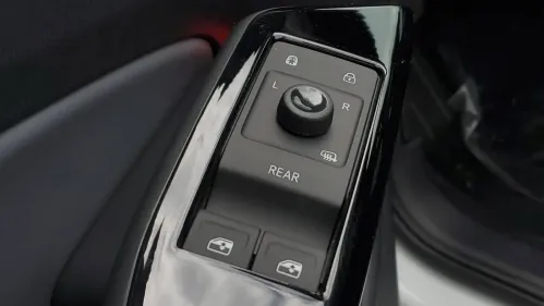 2025 Volkswagen ID.4 1V25MPE80SC000159