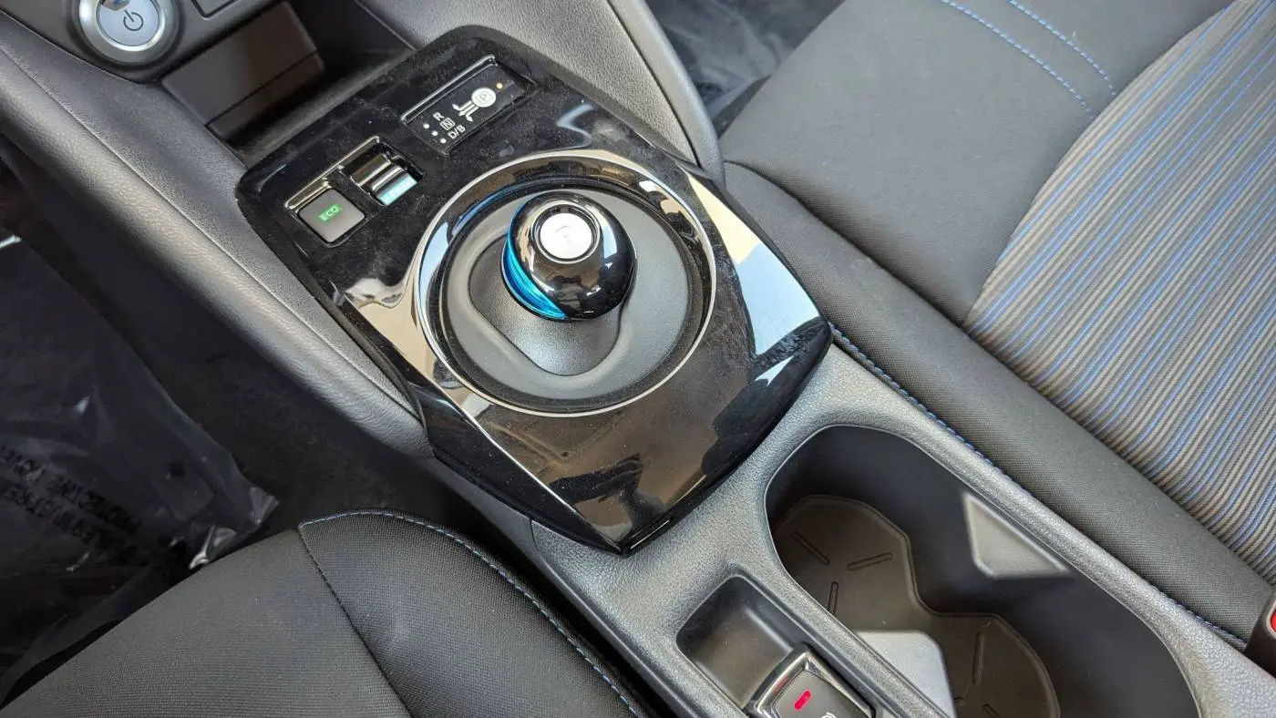 2025 Nissan LEAF 1N4CZ1CV3SC565396