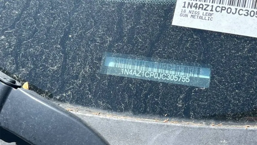 2018 Nissan LEAF 1N4AZ1CP0JC305755