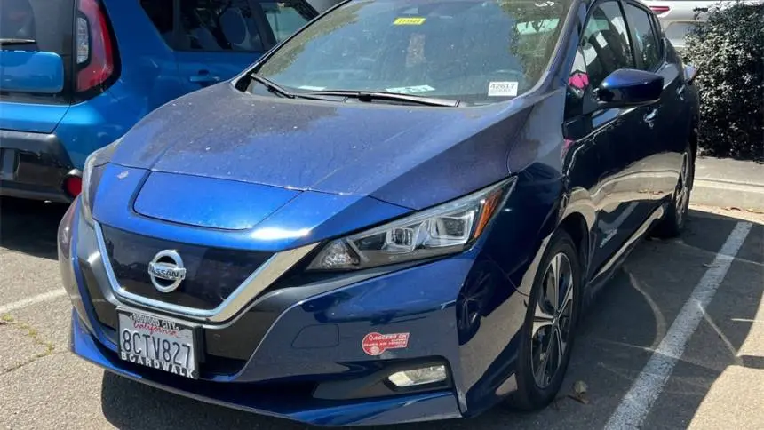 2018 Nissan LEAF 1N4AZ1CP0JC305755