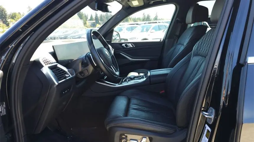 2025 BMW X5 5UX43EU07S9Y05295
