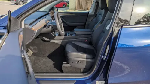 2023 Tesla Model Y 7SAYGDEE3PF766913