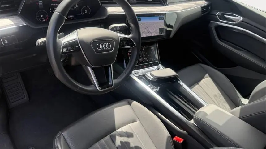 2022 Audi e-tron WA12AAGE9NB019875