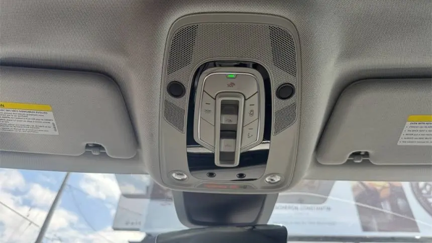 2022 Audi e-tron WA12AAGE9NB019875