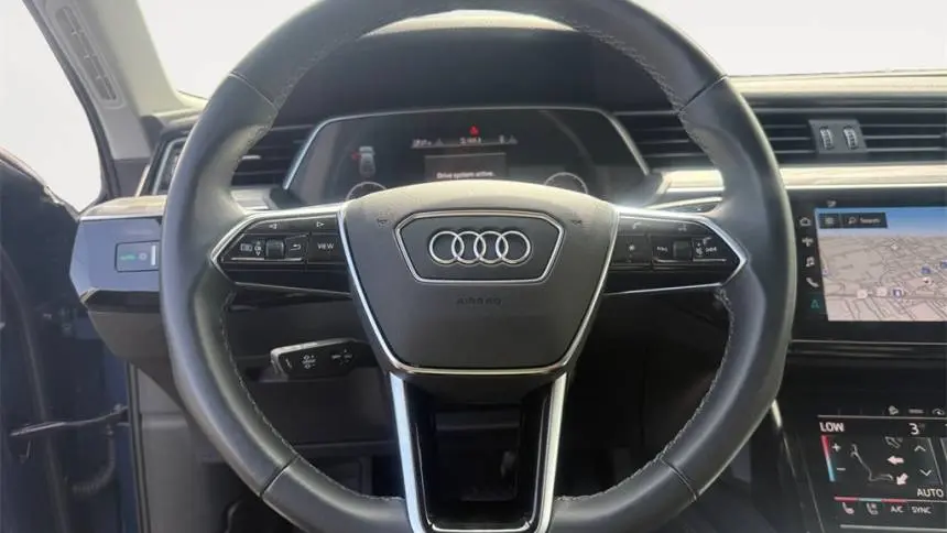 2022 Audi e-tron WA12AAGE9NB019875
