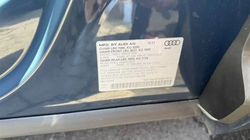 2022 Audi e-tron WA12AAGE9NB019875