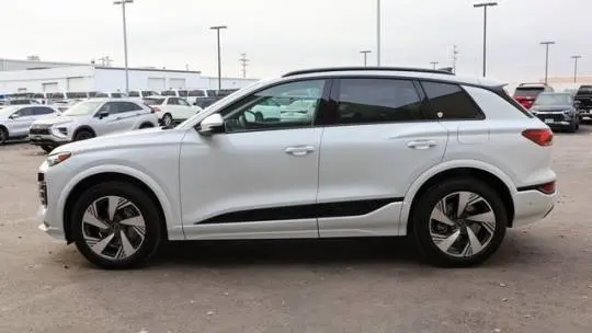 2025 Audi Q6 e-tron WA124BGF1SA026200