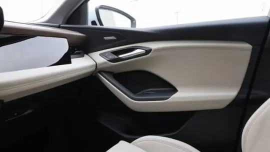 2025 Audi Q6 e-tron WA124BGF1SA026200