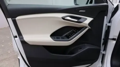 2025 Audi Q6 e-tron WA124BGF1SA026200