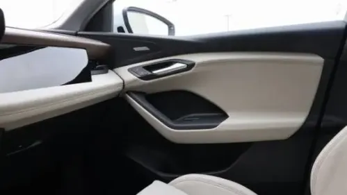2025 Audi Q6 e-tron WA124BGF1SA026200