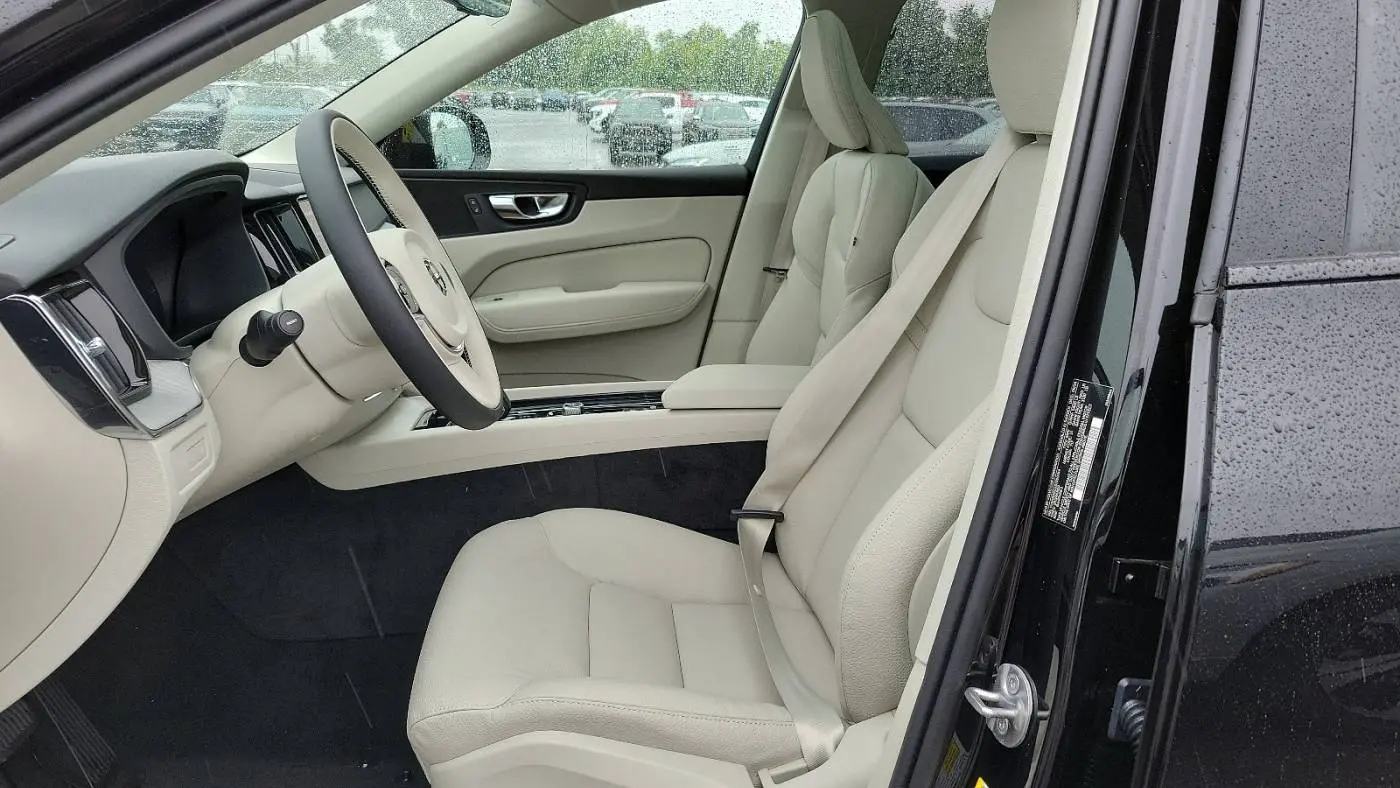 2025 Volvo XC60 YV4H60RC3S1029744
