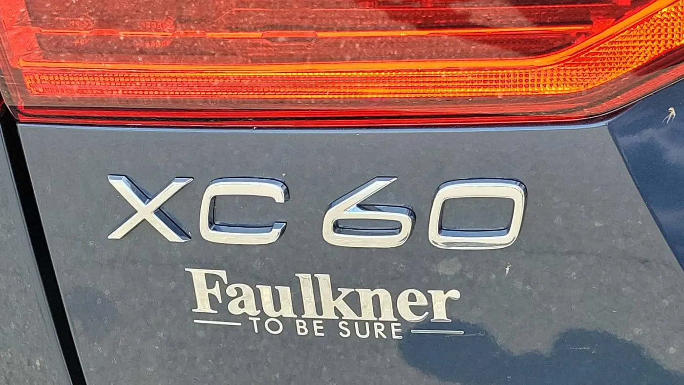 2025 Volvo XC60 YV4H60RC9S1001060