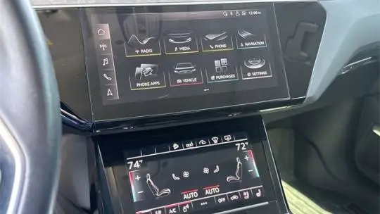 2019 Audi e-tron WA1VABGE4KB019278