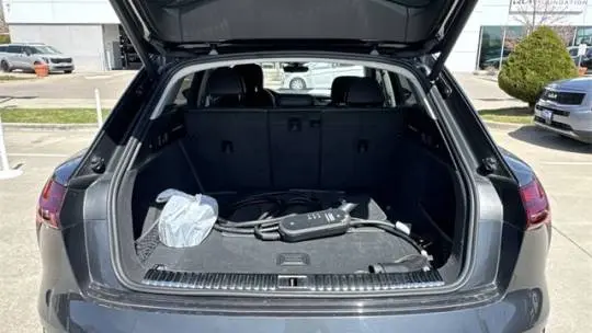 2019 Audi e-tron WA1VABGE4KB019278