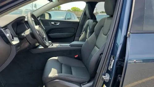 2025 Volvo XC60 YV4H60RC9S1001060