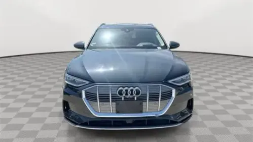 2019 Audi e-tron WA1VABGE4KB019278
