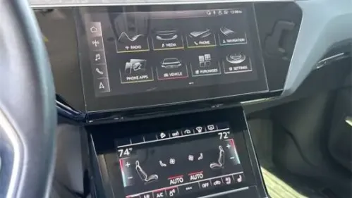 2019 Audi e-tron WA1VABGE4KB019278