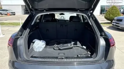 2019 Audi e-tron WA1VABGE4KB019278