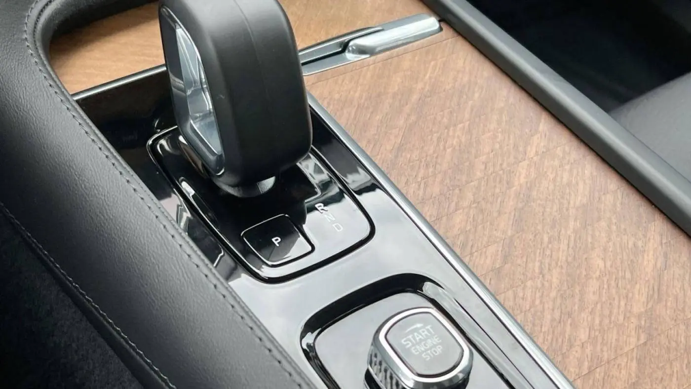 2025 Volvo XC90 YV4H60PE6S1318427