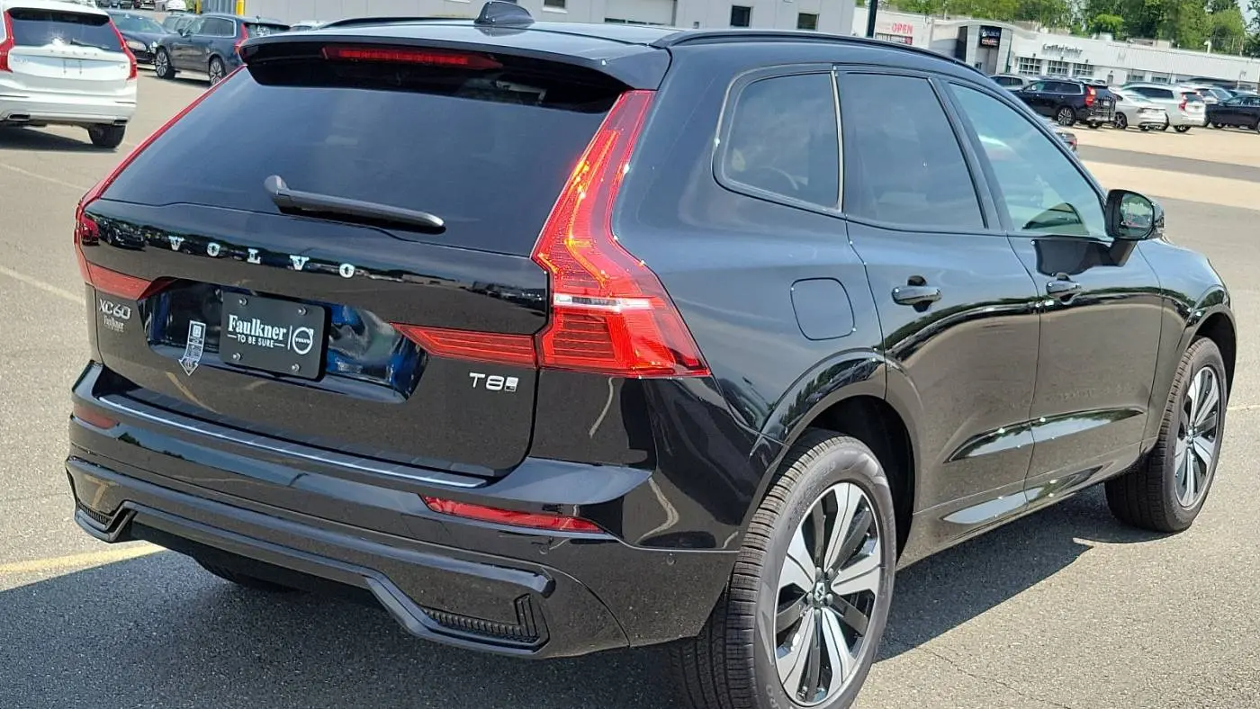 2025 Volvo XC60 YV4H60RC3S1008201