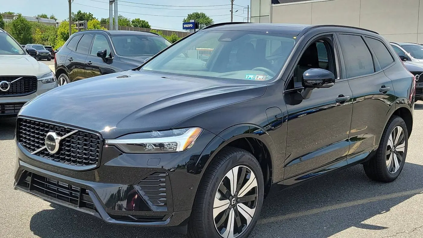 2025 Volvo XC60 YV4H60RC3S1008201