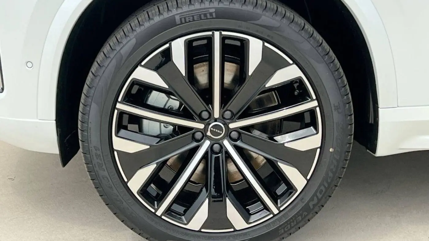 2025 Volvo XC90 YV4H60PG9S1378459