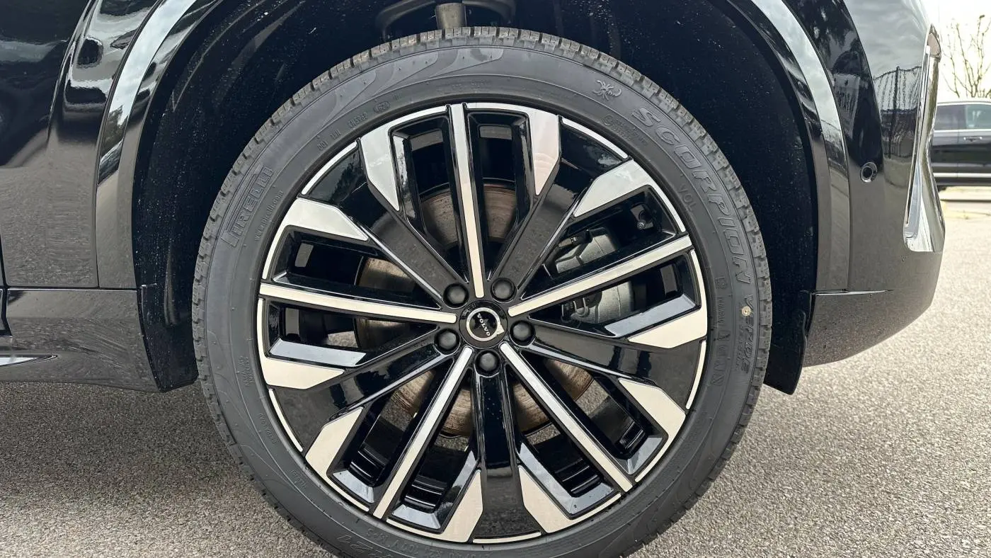 2025 Volvo XC90 YV4H60PB6S1359596