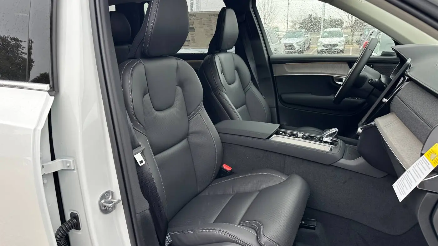 2025 Volvo XC90 YV4H60PG6S1362252