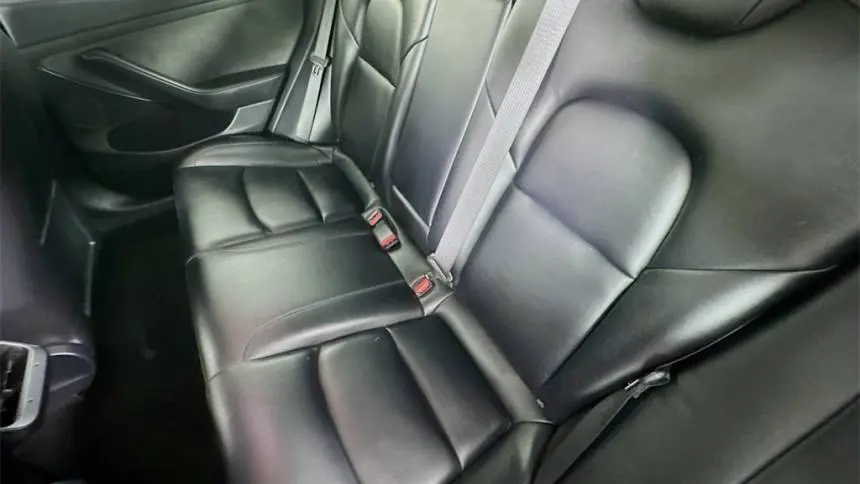 2022 Tesla Model 3 5YJ3E1EA9NF370748