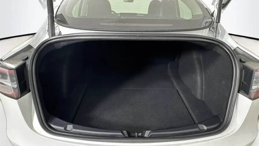 2022 Tesla Model 3 5YJ3E1EA9NF370748