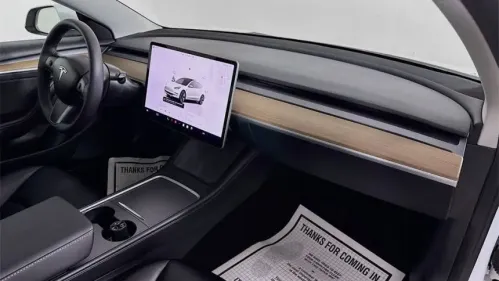 2022 Tesla Model 3 5YJ3E1EA9NF370748