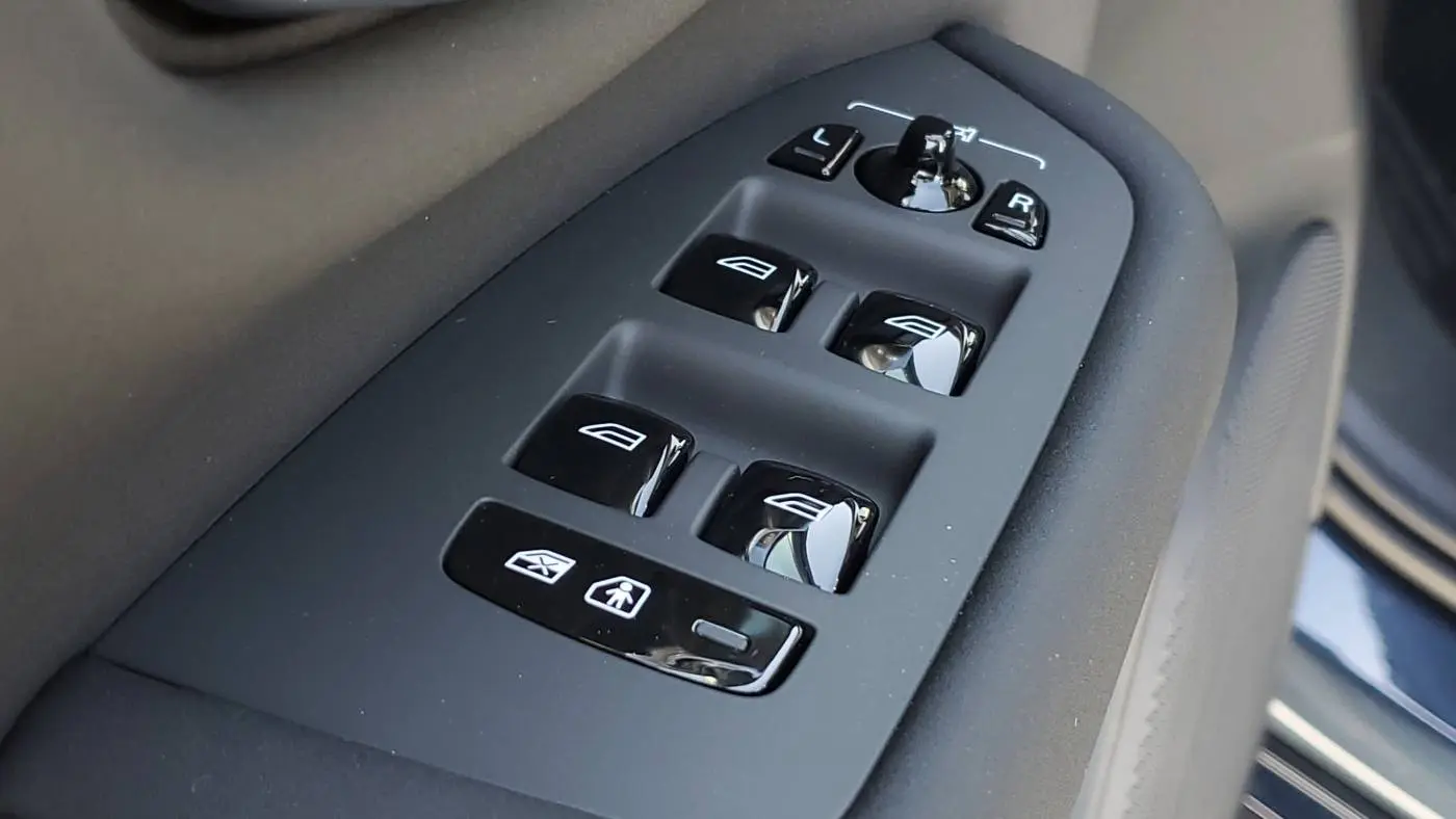 2025 Volvo XC90 YV4H60PA9S1367084