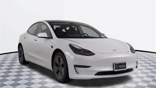 2023 Tesla Model 3 5YJ3E1EA1PF473617