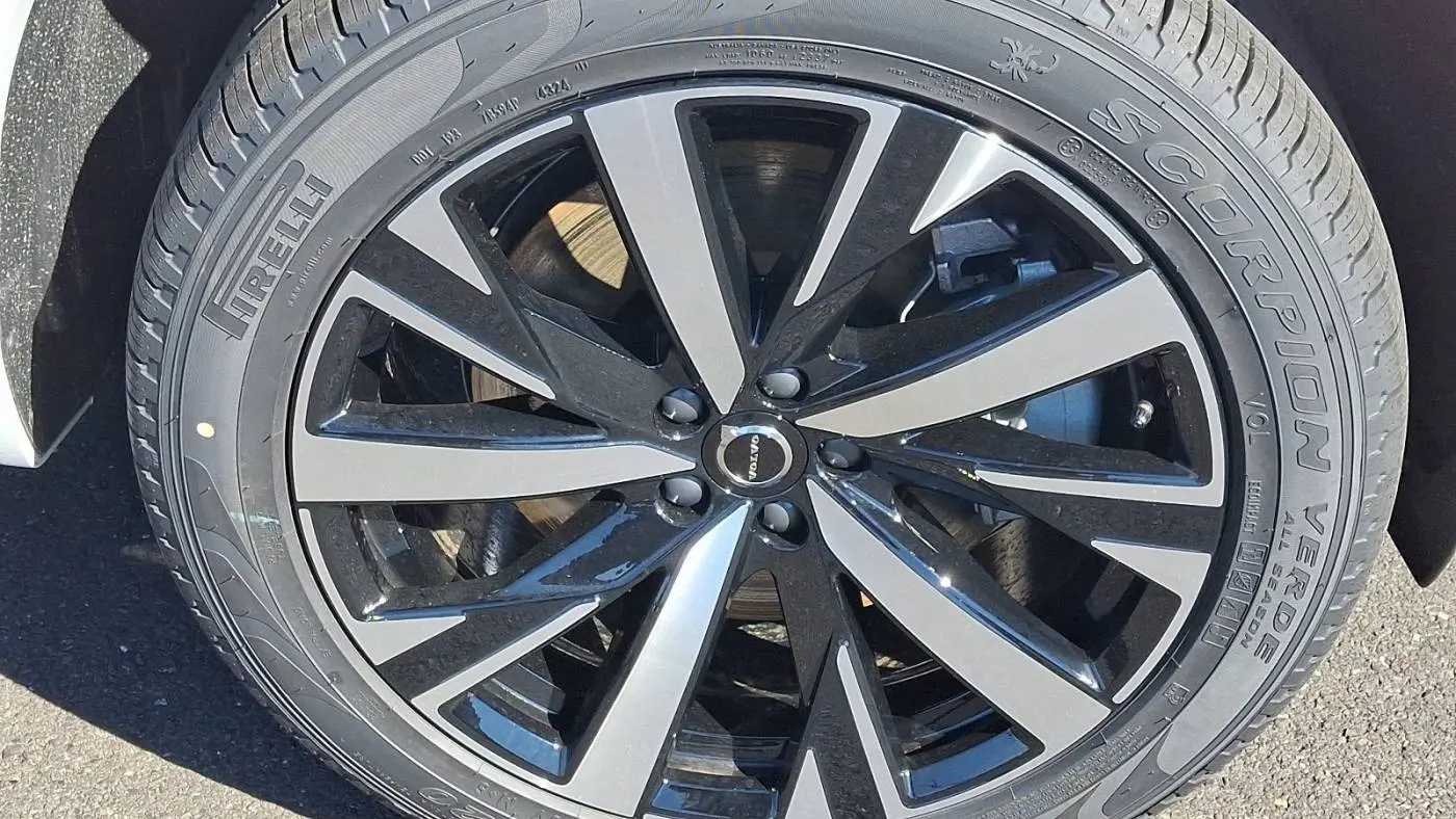 2025 Volvo XC90 YV4H60PA7S1357945