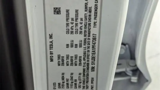 2023 Tesla Model 3 5YJ3E1EA1PF473617