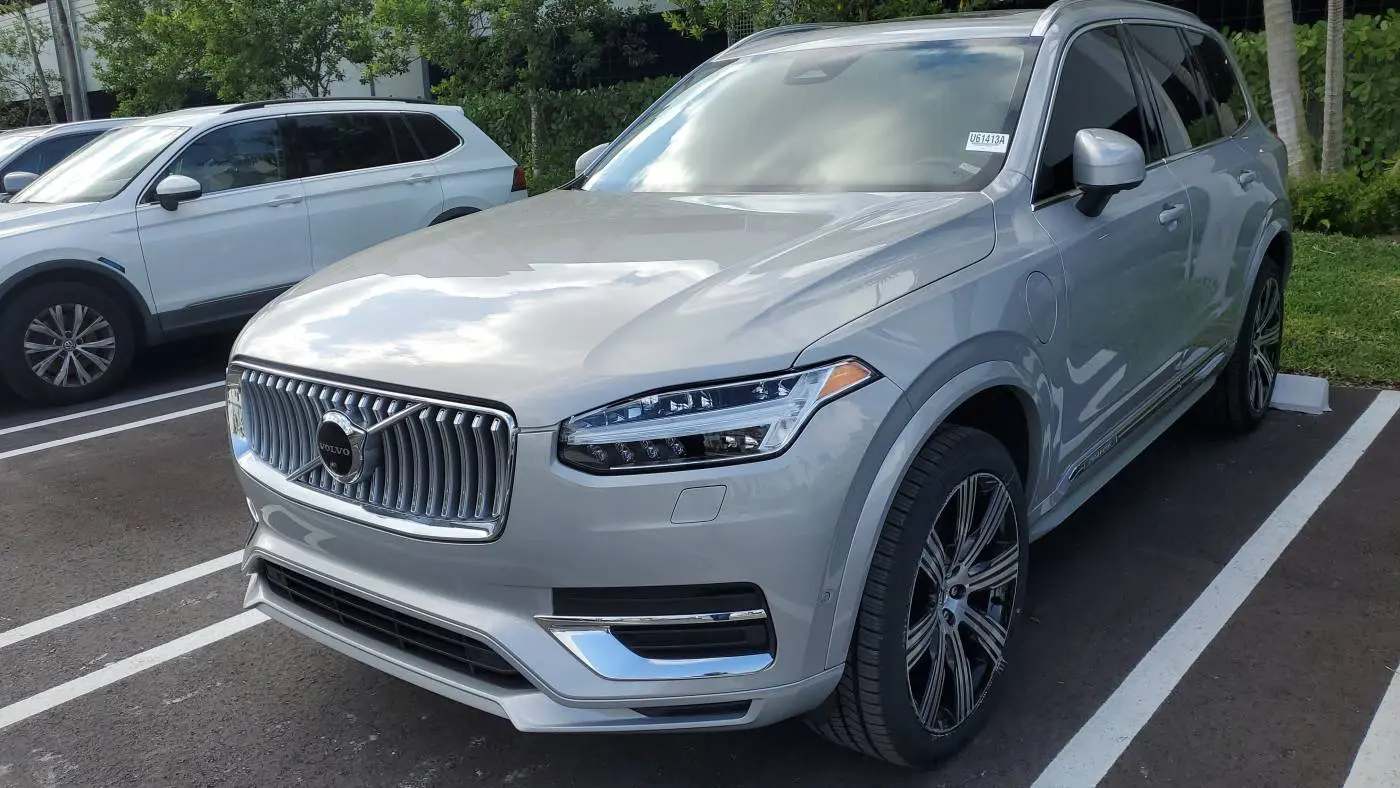 2023 Volvo XC90 YV4H60CN0P1965225