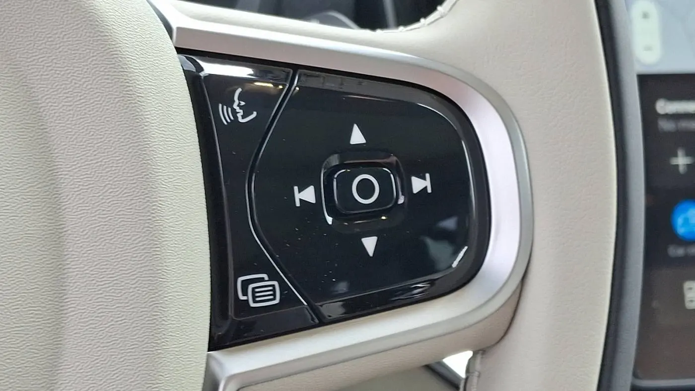 2025 Volvo XC90 YV4H60PG6S1375499