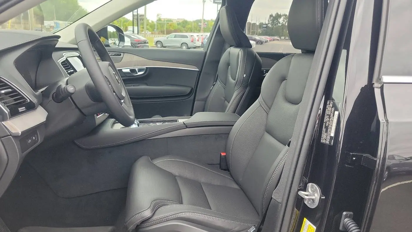 2025 Volvo XC90 YV4H60PF7S1315321