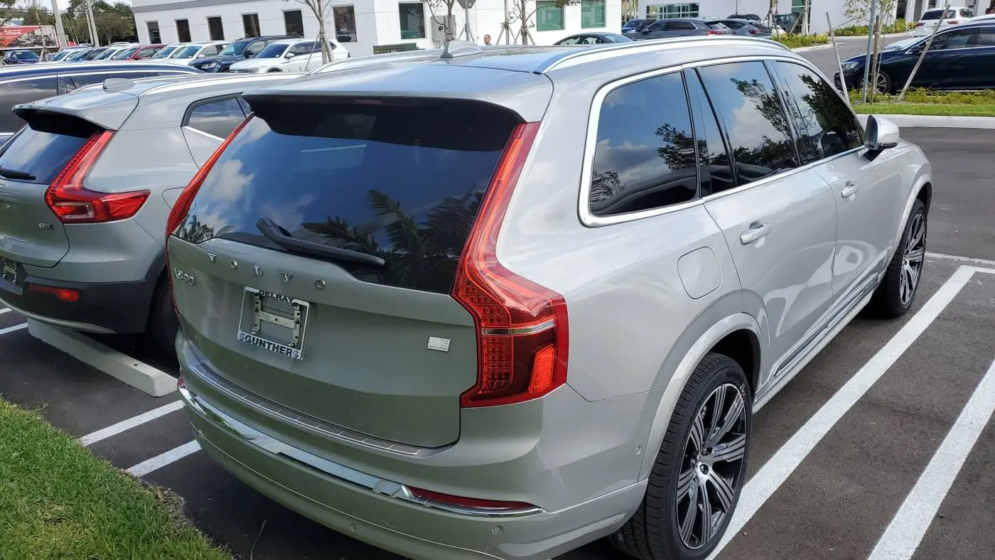 2023 Volvo XC90 YV4H60CN0P1965225