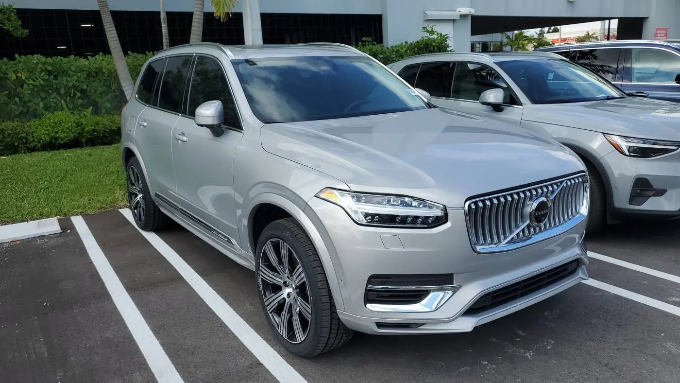 2023 Volvo XC90 YV4H60CN0P1965225