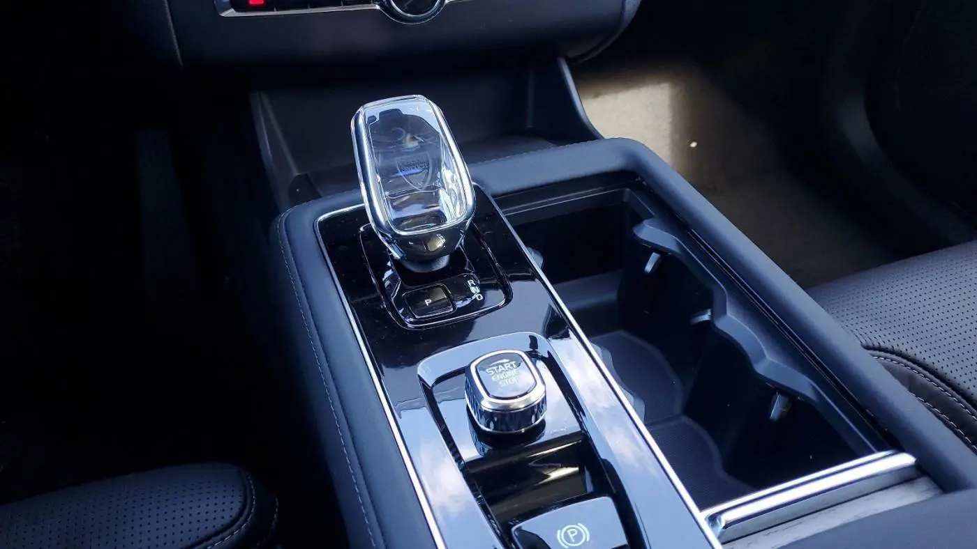 2025 Volvo XC90 YV4H60PG2S1364080