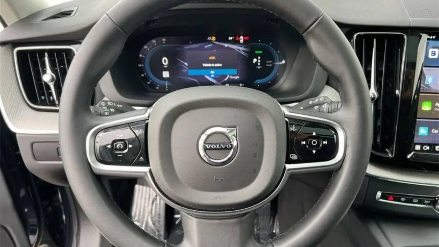 2025 Volvo XC60 YV4H60RC9S1067690