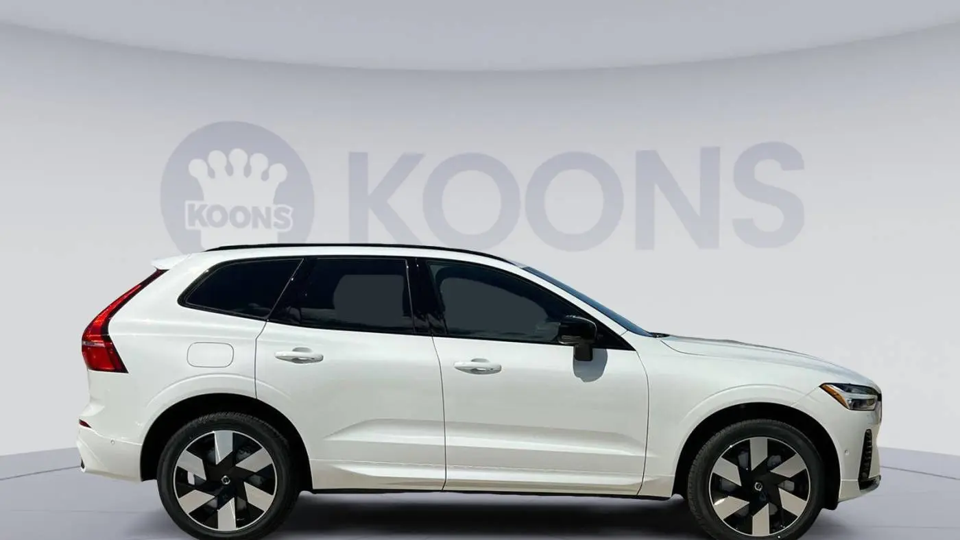 2025 Volvo XC60 YV4H60RC9S1018313