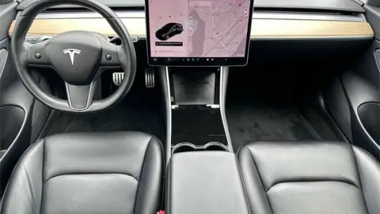 2018 Tesla Model 3 5YJ3E1EB2JF082587