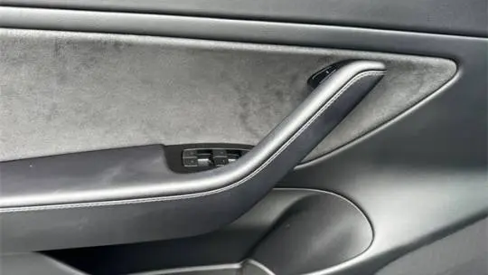 2018 Tesla Model 3 5YJ3E1EB2JF082587