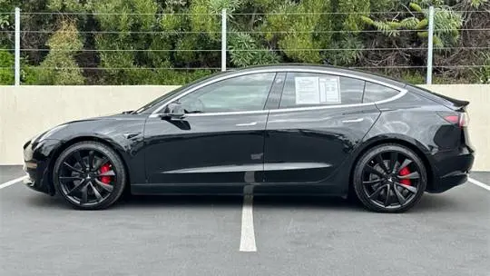 2018 Tesla Model 3 5YJ3E1EB2JF082587