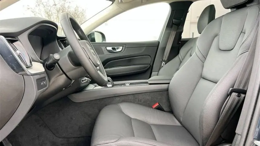 2025 Volvo XC60 YV4H60RC9S1067690