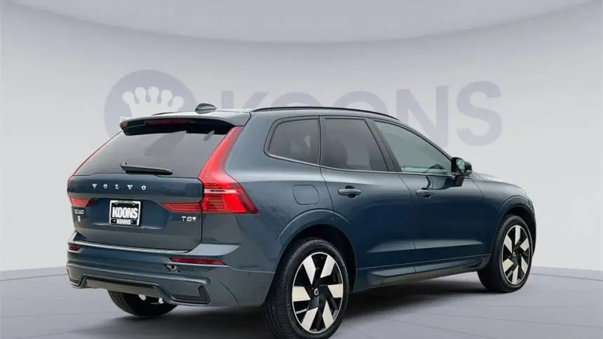 2025 Volvo XC60 YV4H60RC9S1067690