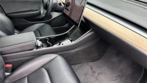 2018 Tesla Model 3 5YJ3E1EB2JF082587