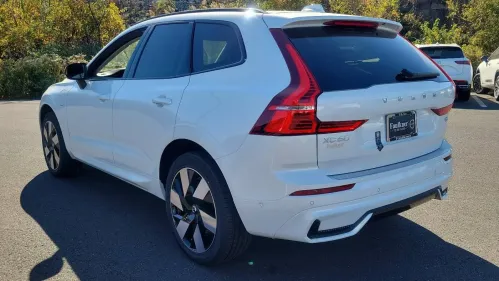 2025 Volvo XC60 YV4H60RC6S1073978
